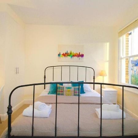 Noa Residence Оксфорд Екстериор снимка
