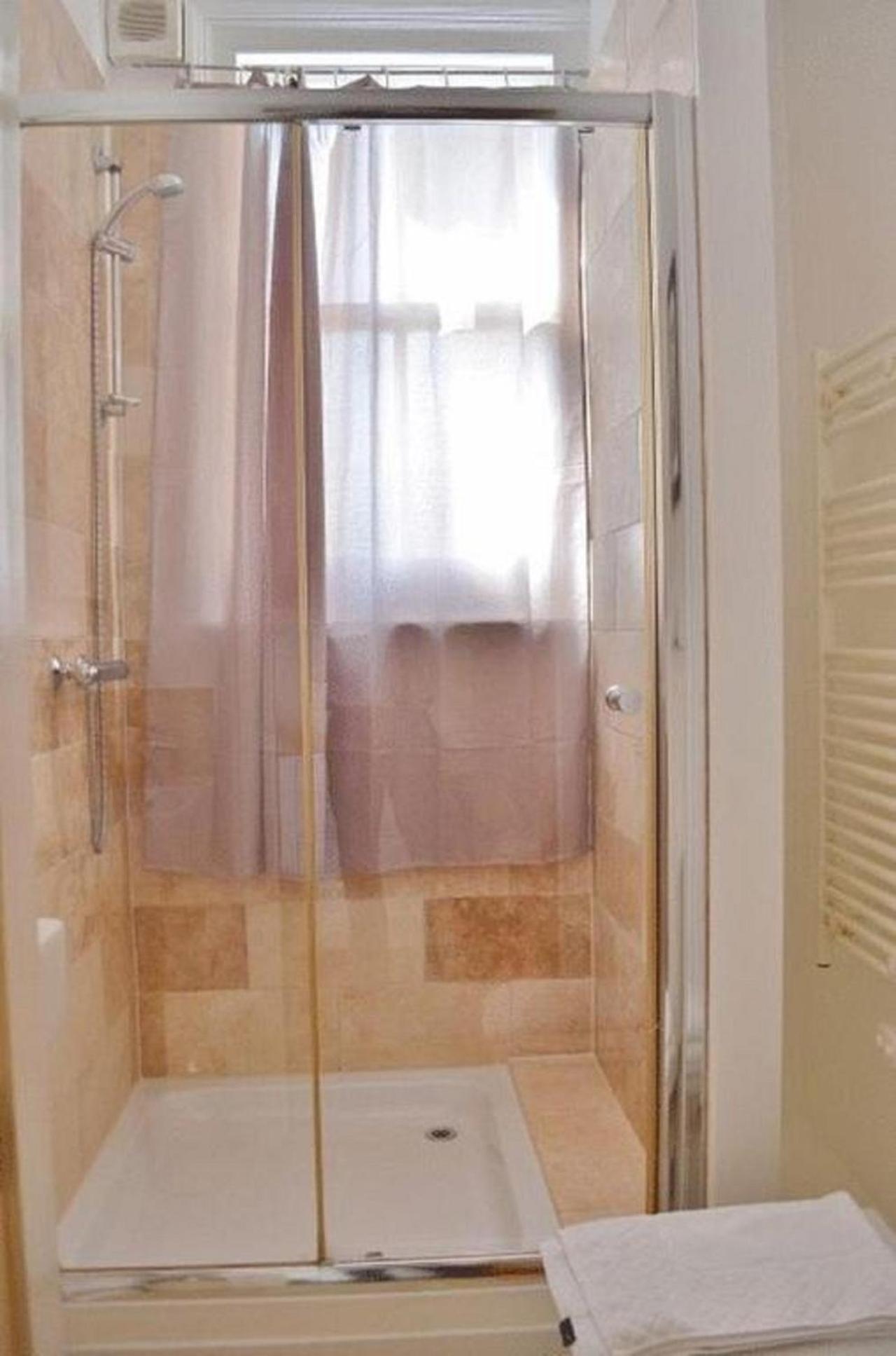 Noa Residence Оксфорд Екстериор снимка